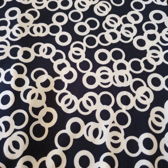 Selling Beautiful Women's Vintage Style Black & White Sleeveless Dress - Picture 8 of 10